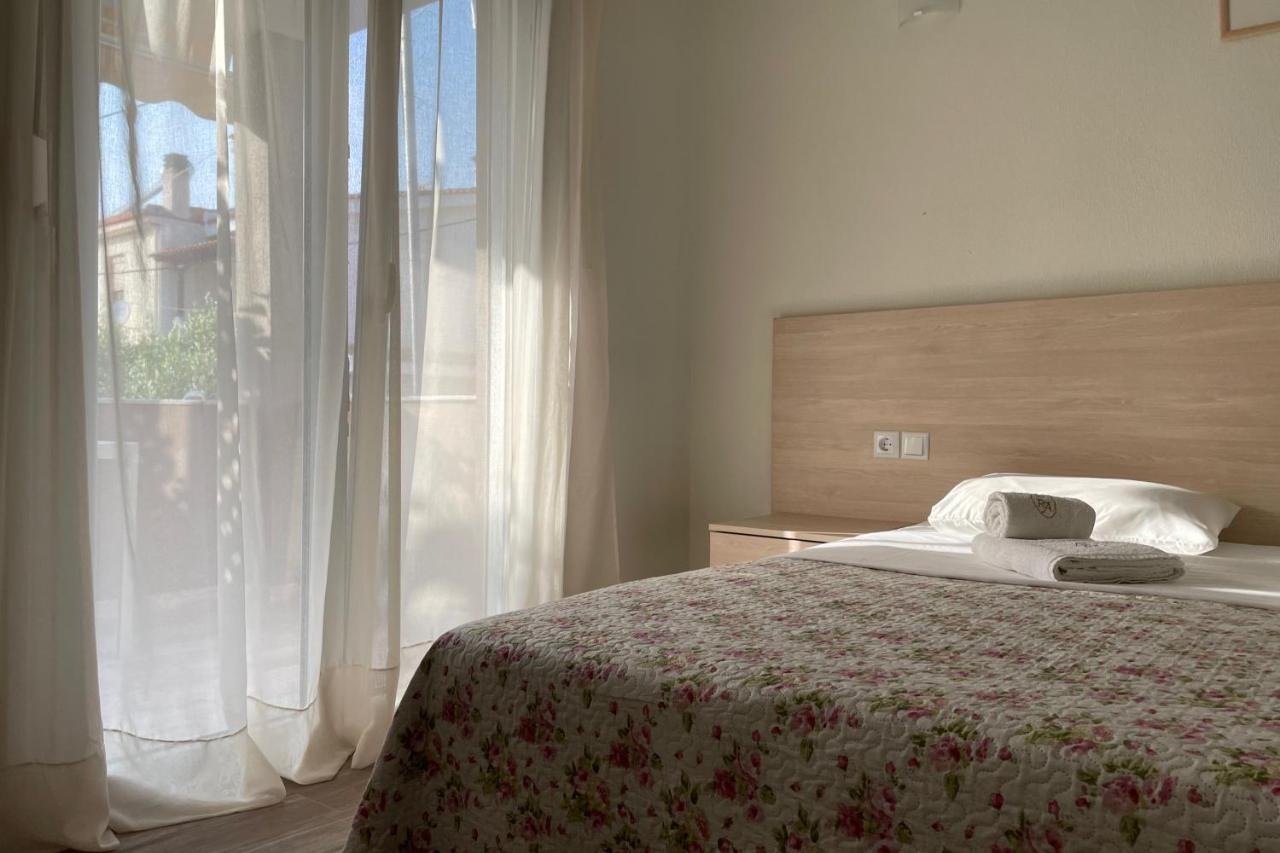 Royals Apartments Nikíti Kültér fotó