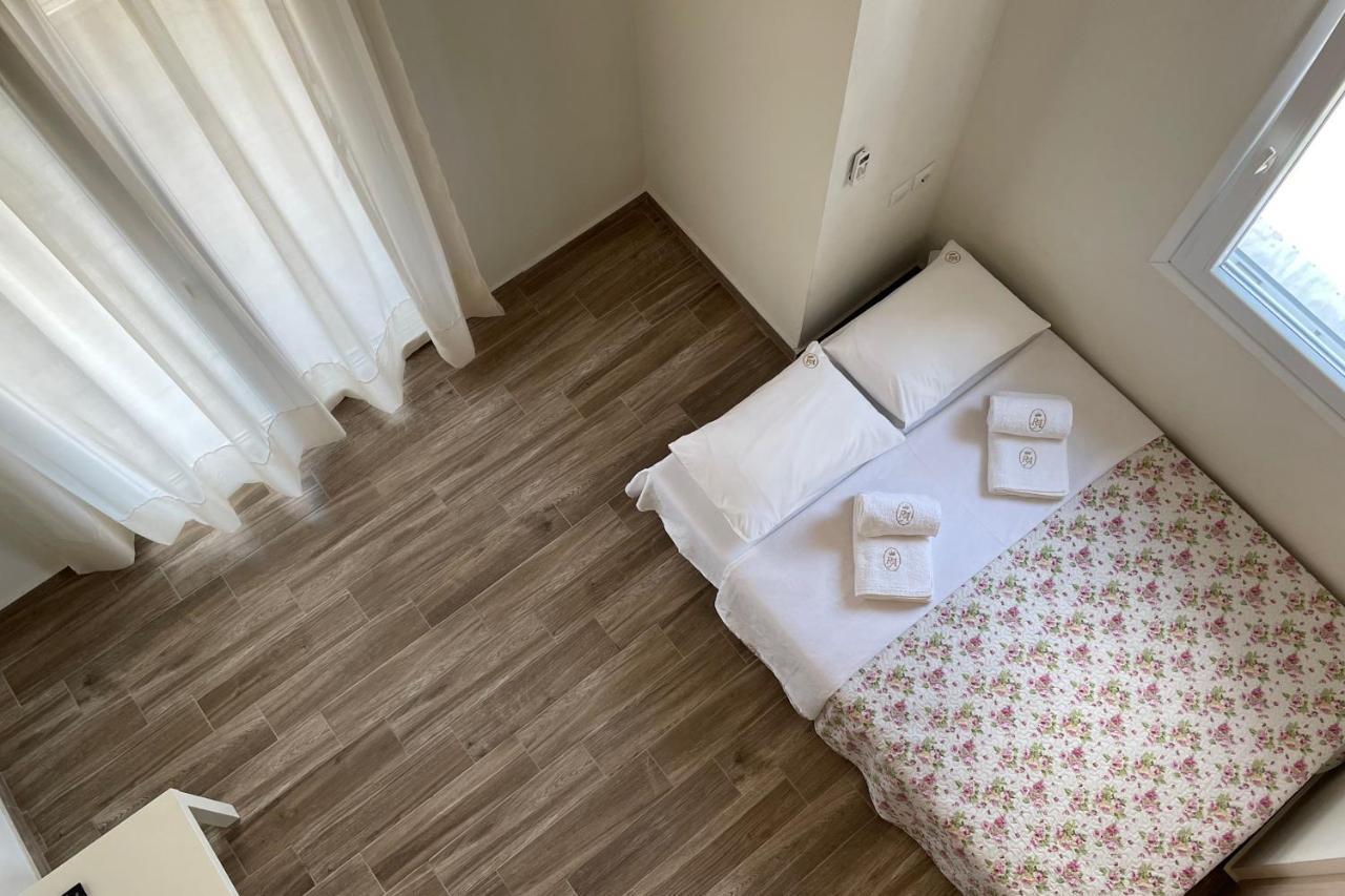 Royals Apartments Nikíti Kültér fotó