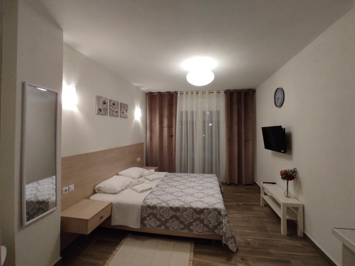 Royals Apartments Nikíti Kültér fotó