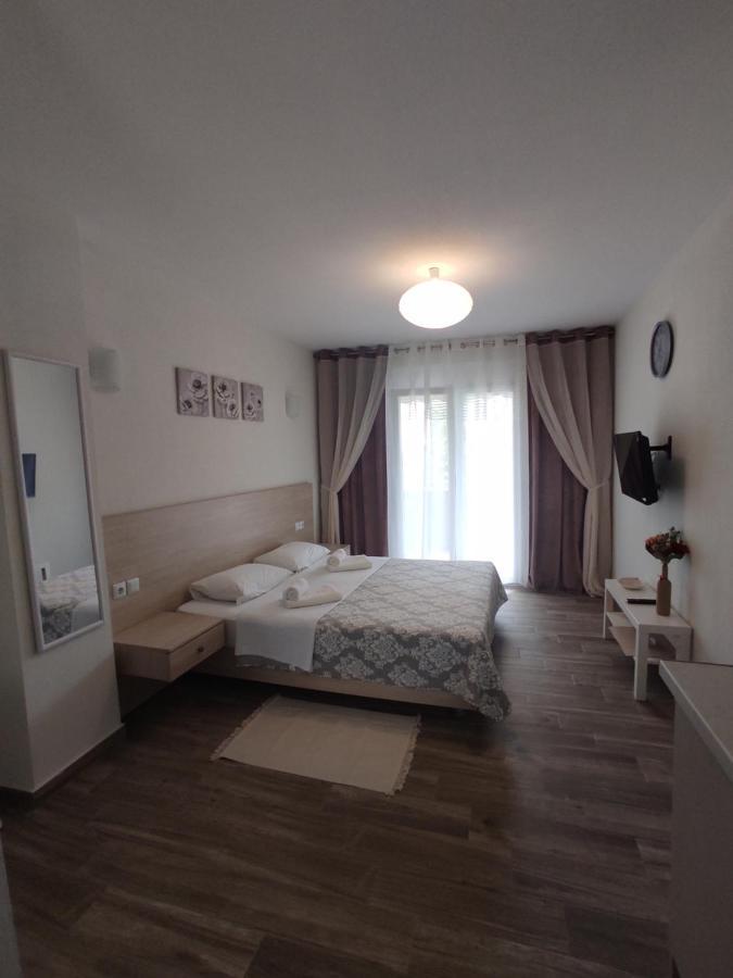Royals Apartments Nikíti Kültér fotó